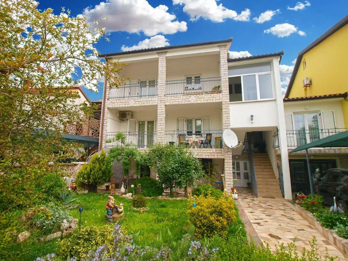 Apartments Valbandon 28 Fazana