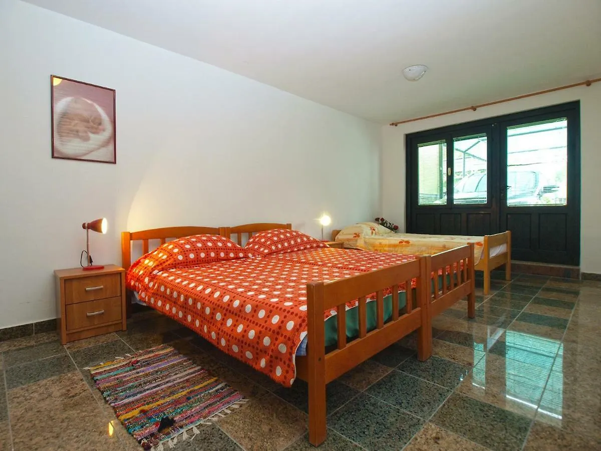 Apartments Valbandon 28 Fazana Croatia